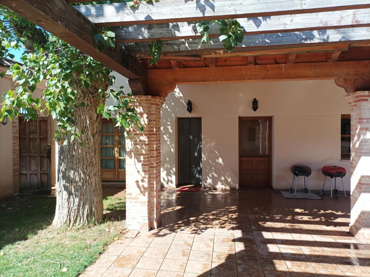 Casas Olmo Y Fresno Jardin Y Piscina A 17 Kilometros De Salamanca Exterior photo